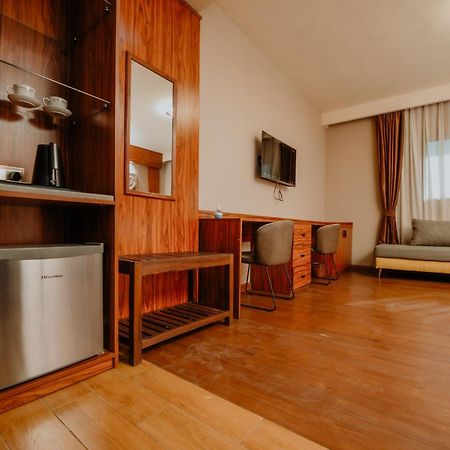 Atmosphere Hotel & Spa Antananarivo Bagian luar foto
