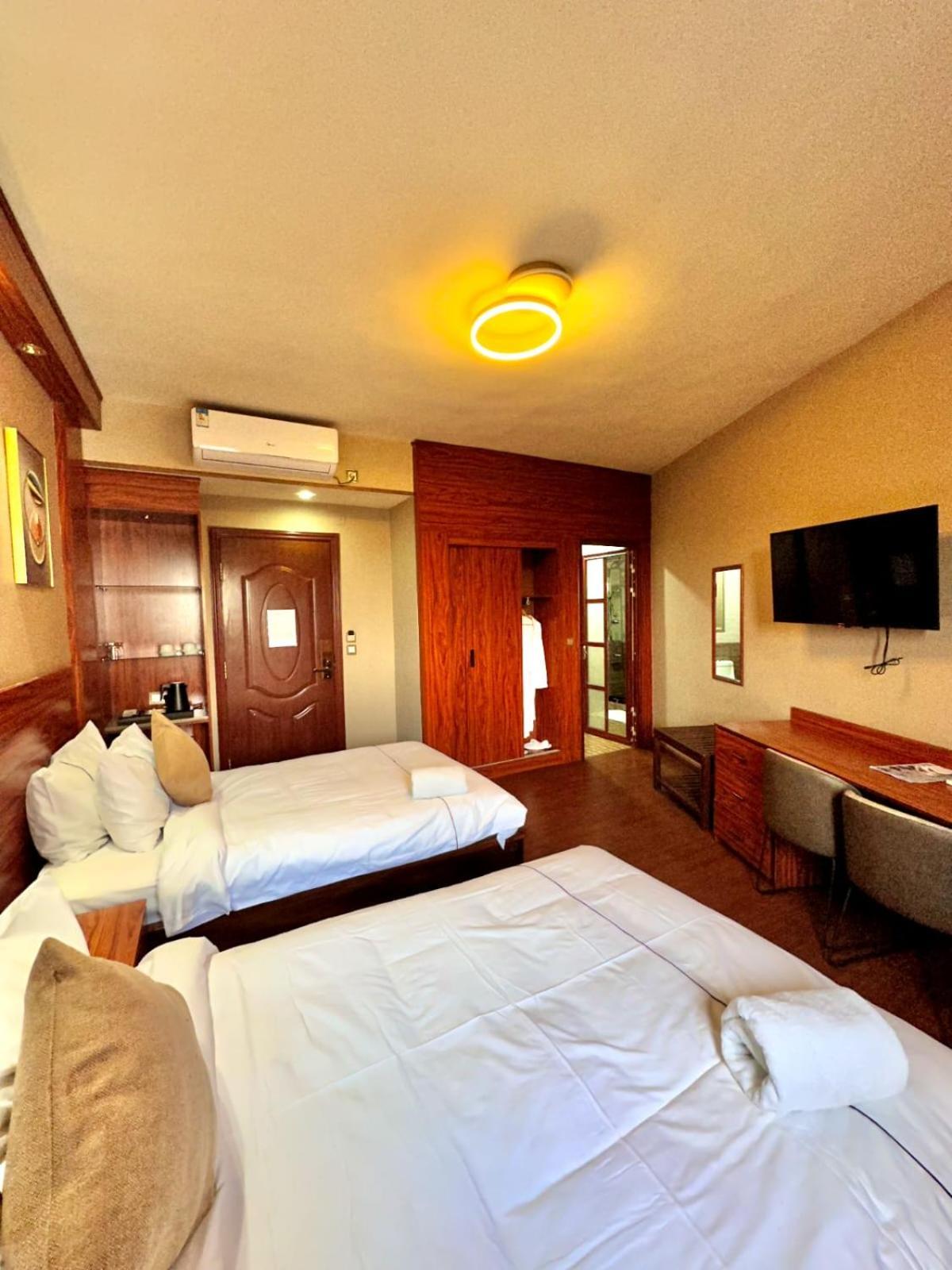 Atmosphere Hotel & Spa Antananarivo Bagian luar foto